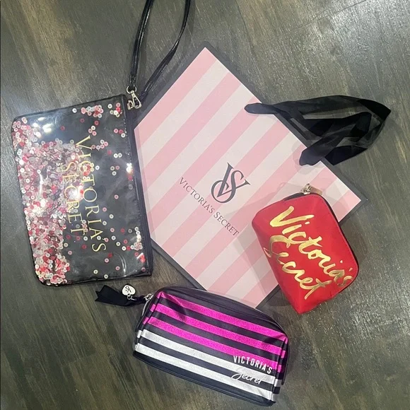 Victoria's Secret Cosmetic Bags - Picture 2 of 7